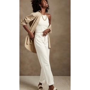 Banana Republic The Loose Jean, white size 30 long, EUC (worn once)